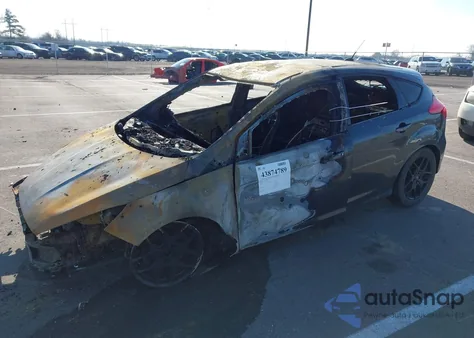 2016 Ford Focus Se z USA, uszkodzony, nr VIN 1FADP3K27GL328026